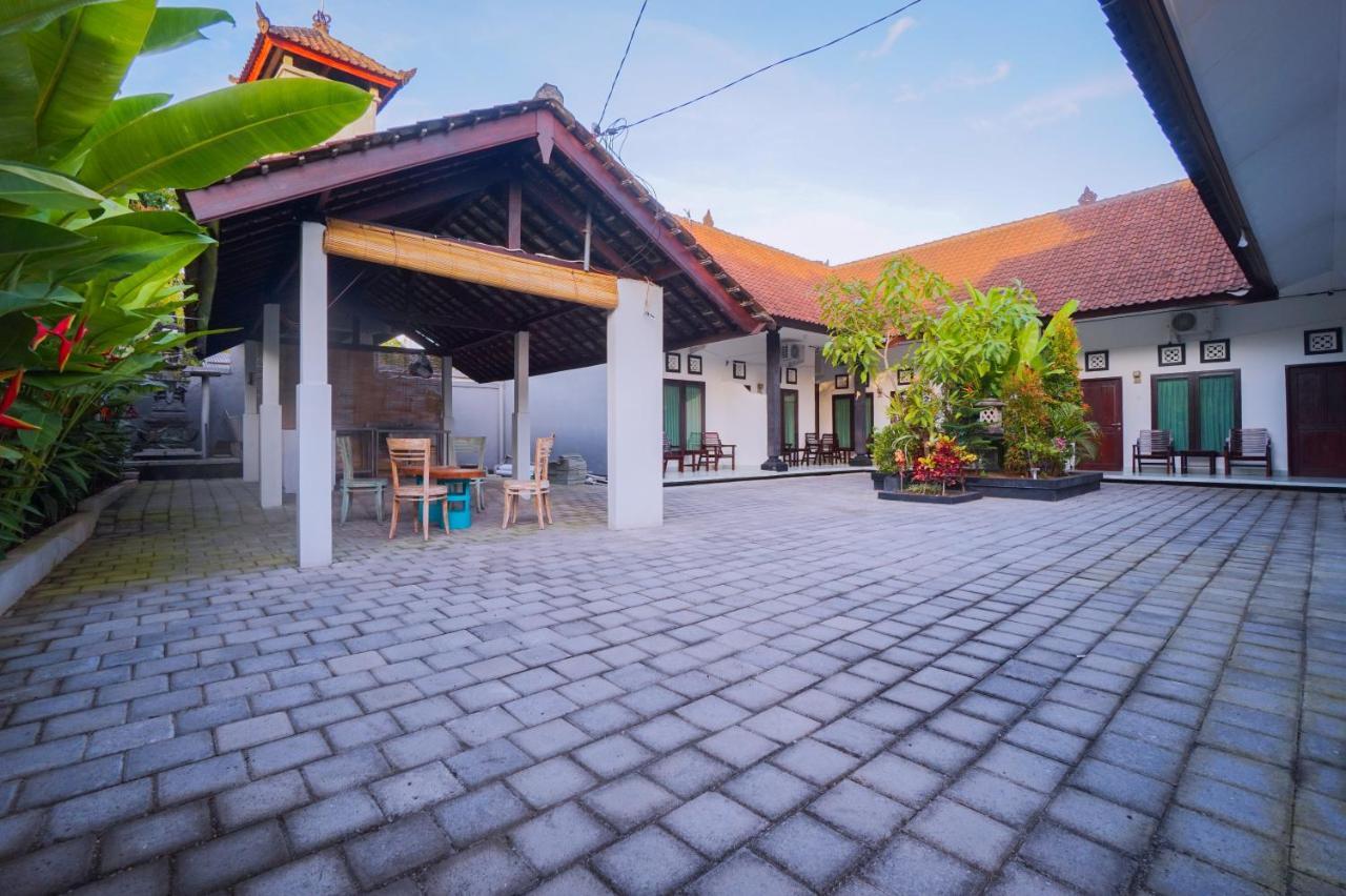 Hotel Kos Bulan Bali Kuta Lombok Exterior foto
