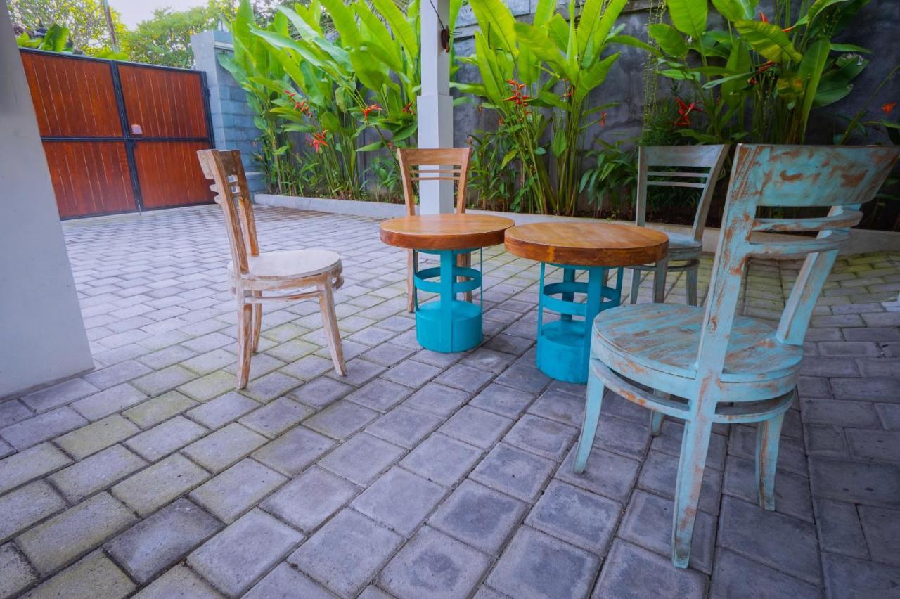 Hotel Kos Bulan Bali Kuta Lombok Exterior foto